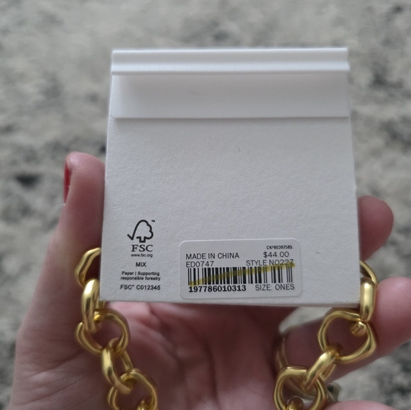 MADEWELL Freshwater Pearl Chain Necklace Gold Tone NWT Adjustable Length - Picture 4 of 6
